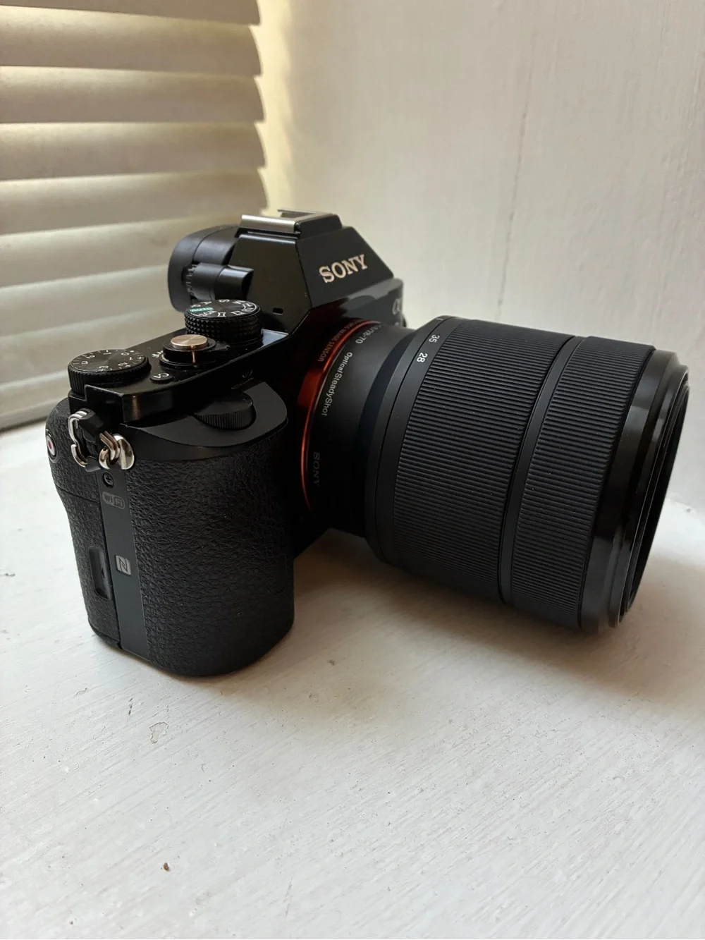 Sony Alpha a7 (Mark 1) Mirrorless Camera with 28mm-70mm f/3.5-5.6 OSS kit lens